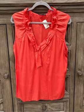 NWT Women’s ELIE TAHARI Coral Ruffle V-Neck Sleeveless Silk Blouse (XL)